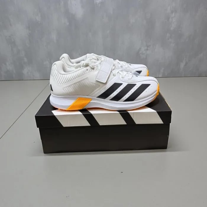 Adipower Incruza Cricket