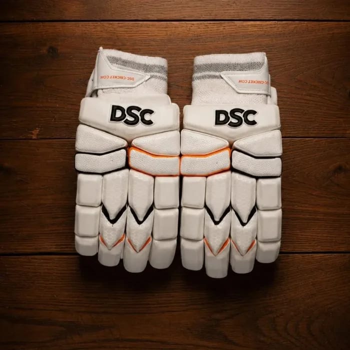 DSC KRUNCH 3.0 Batting Gloves image 1