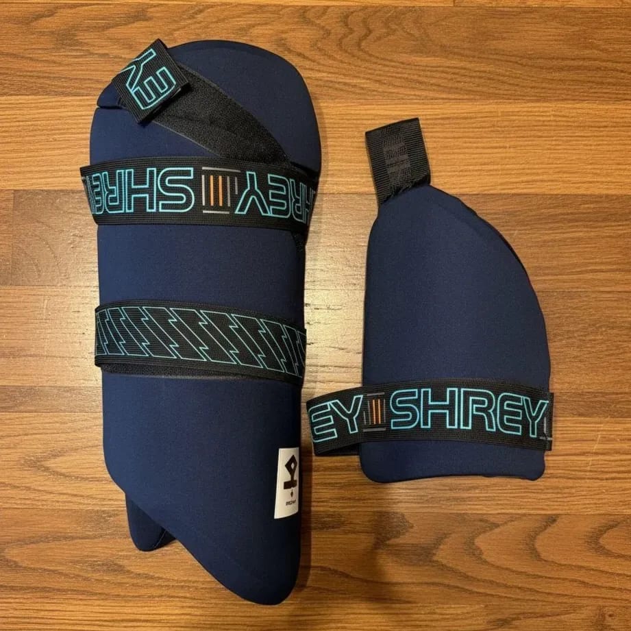 Shrey Meta VR Cricket Thigh Pad L / Navy / Right Hand